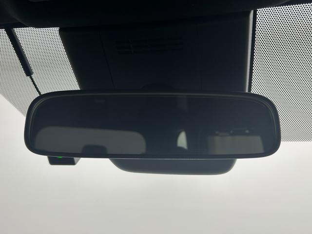 ノア ハイブリッドＳ－Ｚ　モデリスタエアロ　純正１０．５インチナビ　パノラミックビューモニター　快適利便パッケージ　ドライブレコーダー　ビルトインＥＴＣ２．０　三眼ＬＥＤライト　アドバンストパーク　ユニバーサルステップ　ＤＶＤ（46枚目）