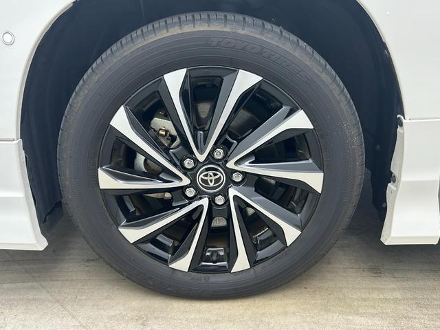 ノア ハイブリッドＳ－Ｚ　モデリスタエアロ　純正１０．５インチナビ　パノラミックビューモニター　快適利便パッケージ　ドライブレコーダー　ビルトインＥＴＣ２．０　三眼ＬＥＤライト　アドバンストパーク　ユニバーサルステップ　ＤＶＤ（76枚目）