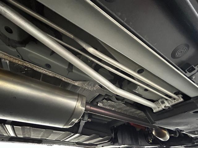 ノア ハイブリッドＳ－Ｚ　モデリスタエアロ　純正１０．５インチナビ　パノラミックビューモニター　快適利便パッケージ　ドライブレコーダー　ビルトインＥＴＣ２．０　三眼ＬＥＤライト　アドバンストパーク　ユニバーサルステップ　ＤＶＤ（79枚目）