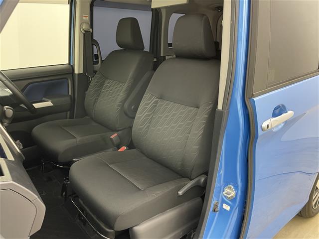 タンク カスタムＧ　純正９インチナビ　バックカメラ　１２．１インチフリップダウンモニター　ビルトインＥＴＣ　ドライブレコーダー　両側パワースライドドア　スマートアシスト　衝突軽減ブレーキ　クルーズコントロール　ドアバイザ（11枚目）