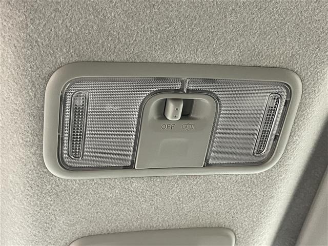 タンク カスタムＧ　純正９インチナビ　バックカメラ　１２．１インチフリップダウンモニター　ビルトインＥＴＣ　ドライブレコーダー　両側パワースライドドア　スマートアシスト　衝突軽減ブレーキ　クルーズコントロール　ドアバイザ（41枚目）