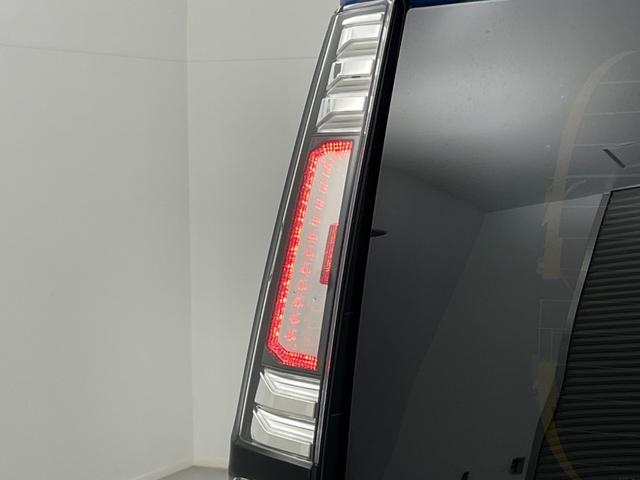 タンク カスタムＧ　純正９インチナビ　バックカメラ　１２．１インチフリップダウンモニター　ビルトインＥＴＣ　ドライブレコーダー　両側パワースライドドア　スマートアシスト　衝突軽減ブレーキ　クルーズコントロール　ドアバイザ（72枚目）