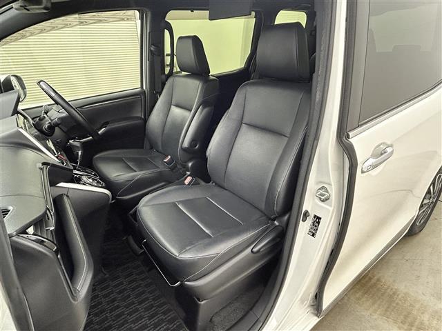 エスクァイア Gi 純正9インチナビ バックカメラ 12.1インチ後席モニター 合皮シート シートヒーター ドライブレコーダー ビルトインETC 両側パワースライドドア トヨタセーフティーセンス LEDヘッドライト(11枚目)