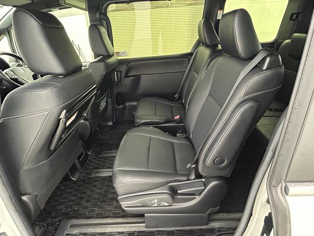 エスクァイア Gi 純正9インチナビ バックカメラ 12.1インチ後席モニター 合皮シート シートヒーター ドライブレコーダー ビルトインETC 両側パワースライドドア トヨタセーフティーセンス LEDヘッドライト(54枚目)