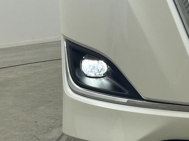 エスクァイア Gi 純正9インチナビ バックカメラ 12.1インチ後席モニター 合皮シート シートヒーター ドライブレコーダー ビルトインETC 両側パワースライドドア トヨタセーフティーセンス LEDヘッドライト(63枚目)