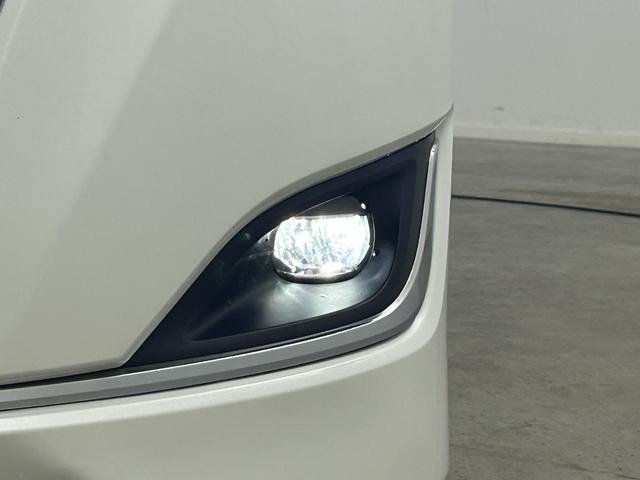 エスクァイア Gi 純正9インチナビ バックカメラ 12.1インチ後席モニター 合皮シート シートヒーター ドライブレコーダー ビルトインETC 両側パワースライドドア トヨタセーフティーセンス LEDヘッドライト(64枚目)