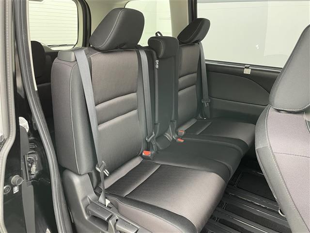 セレナ  純正9インチナビ 純正11フリップダウン 全周囲カメラ パーキングアシスト ビルトインETC LEDヘッドライト クルーズコントロール ドライブレコーダー デジタルインナーミラー コーナーセンサー(9枚目)