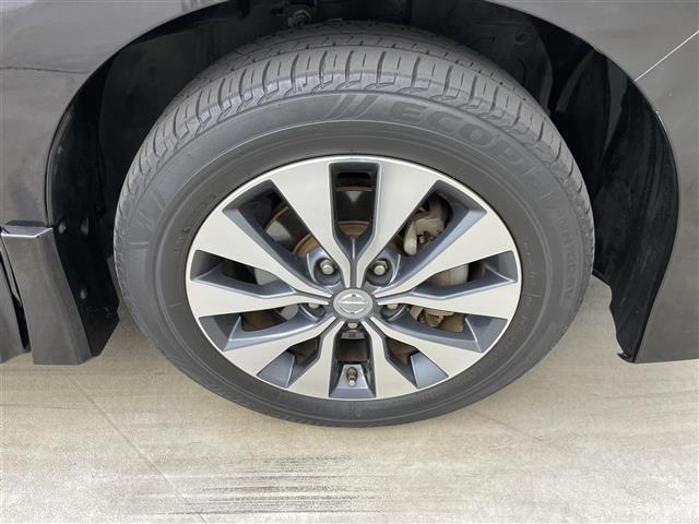 セレナ  純正9インチナビ 純正11フリップダウン 全周囲カメラ パーキングアシスト ビルトインETC LEDヘッドライト クルーズコントロール ドライブレコーダー デジタルインナーミラー コーナーセンサー(15枚目)