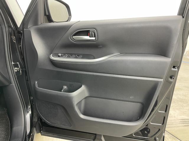 ノア ハイブリッドＳ－Ｚ　純正１０．５インチナビ　純正１４インチフリップダウンモニター　快適利便パッケージ　パワーバックドア　両側パワースライドドア　シートヒーター　ステアリングヒーター　ビルトインＥＴＣ２．０　ＤＶＤ再生（50枚目）