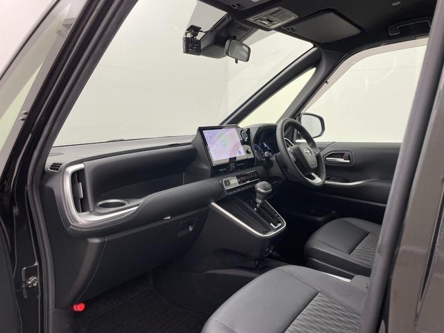 ノア ハイブリッドＳ－Ｚ　純正１０．５インチナビ　純正１４インチフリップダウンモニター　快適利便パッケージ　パワーバックドア　両側パワースライドドア　シートヒーター　ステアリングヒーター　ビルトインＥＴＣ２．０　ＤＶＤ再生（52枚目）