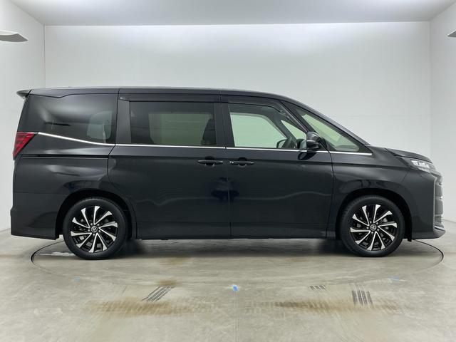 ノア ハイブリッドＳ－Ｚ　純正１０．５インチナビ　純正１４インチフリップダウンモニター　快適利便パッケージ　パワーバックドア　両側パワースライドドア　シートヒーター　ステアリングヒーター　ビルトインＥＴＣ２．０　ＤＶＤ再生（67枚目）