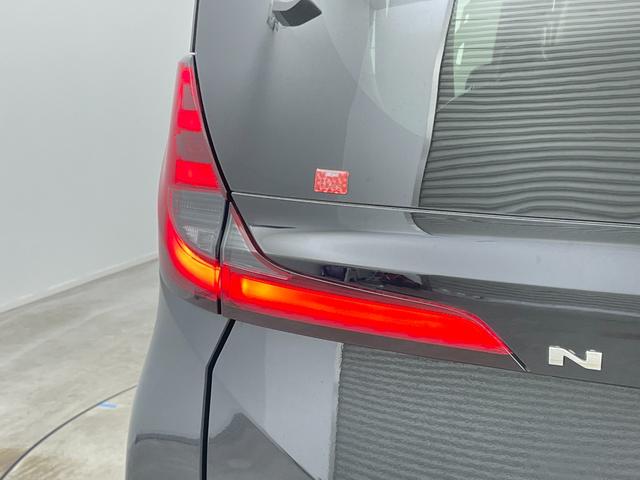 ノア ハイブリッドＳ－Ｚ　純正１０．５インチナビ　純正１４インチフリップダウンモニター　快適利便パッケージ　パワーバックドア　両側パワースライドドア　シートヒーター　ステアリングヒーター　ビルトインＥＴＣ２．０　ＤＶＤ再生（72枚目）