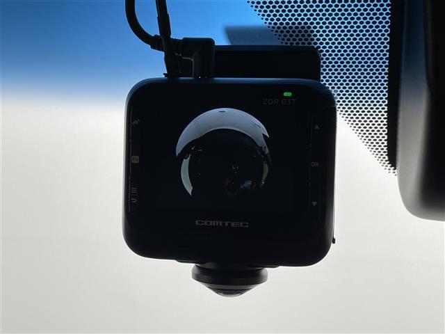 ハリアーハイブリッド Ｚ　レザーパッケージ　ＧＲエアロ　パノラミックビューモニター　純正１２．３インチナビ　ＪＢＬサウンド　シートヒーター　ベンチレーション　パワーバックドア　デジタルインナーミラー　ビルトインＥＴＣ２．０　ドライブレコーダー（5枚目）