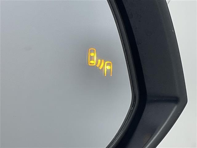 ハリアーハイブリッド Ｚ　レザーパッケージ　ＧＲエアロ　パノラミックビューモニター　純正１２．３インチナビ　ＪＢＬサウンド　シートヒーター　ベンチレーション　パワーバックドア　デジタルインナーミラー　ビルトインＥＴＣ２．０　ドライブレコーダー（6枚目）