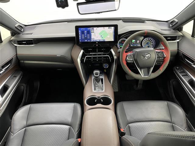 ハリアーハイブリッド Ｚ　レザーパッケージ　ＧＲエアロ　パノラミックビューモニター　純正１２．３インチナビ　ＪＢＬサウンド　シートヒーター　ベンチレーション　パワーバックドア　デジタルインナーミラー　ビルトインＥＴＣ２．０　ドライブレコーダー（12枚目）