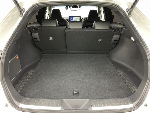 ハリアーハイブリッド Ｚ　レザーパッケージ　ＧＲエアロ　パノラミックビューモニター　純正１２．３インチナビ　ＪＢＬサウンド　シートヒーター　ベンチレーション　パワーバックドア　デジタルインナーミラー　ビルトインＥＴＣ２．０　ドライブレコーダー（14枚目）