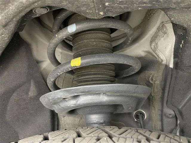 ハリアーハイブリッド Ｚ　レザーパッケージ　ＧＲエアロ　パノラミックビューモニター　純正１２．３インチナビ　ＪＢＬサウンド　シートヒーター　ベンチレーション　パワーバックドア　デジタルインナーミラー　ビルトインＥＴＣ２．０　ドライブレコーダー（22枚目）