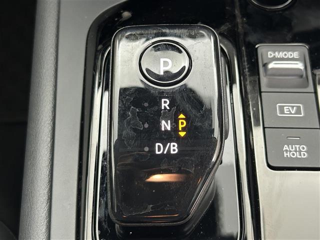 ノート X 純正9インチディスプレイオーディオ バックカメラ アダプティブLEDランプ 地デジフルセグTV エマージェンシーブレーキ コーナーセンサー プッシュスタート スマートキー ETC オートライト(7枚目)