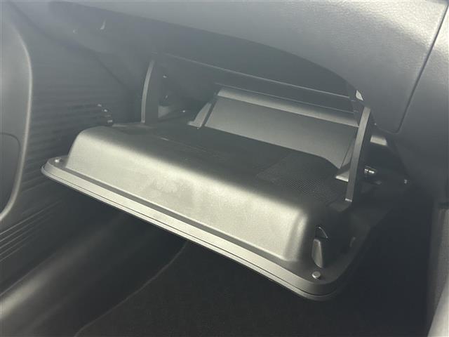 ノート X 純正9インチディスプレイオーディオ バックカメラ アダプティブLEDランプ 地デジフルセグTV エマージェンシーブレーキ コーナーセンサー プッシュスタート スマートキー ETC オートライト(42枚目)