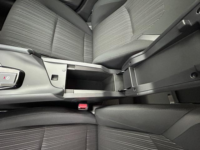 ノート X 純正9インチディスプレイオーディオ バックカメラ アダプティブLEDランプ 地デジフルセグTV エマージェンシーブレーキ コーナーセンサー プッシュスタート スマートキー ETC オートライト(47枚目)