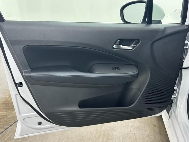 ノート X 純正9インチディスプレイオーディオ バックカメラ アダプティブLEDランプ 地デジフルセグTV エマージェンシーブレーキ コーナーセンサー プッシュスタート スマートキー ETC オートライト(49枚目)