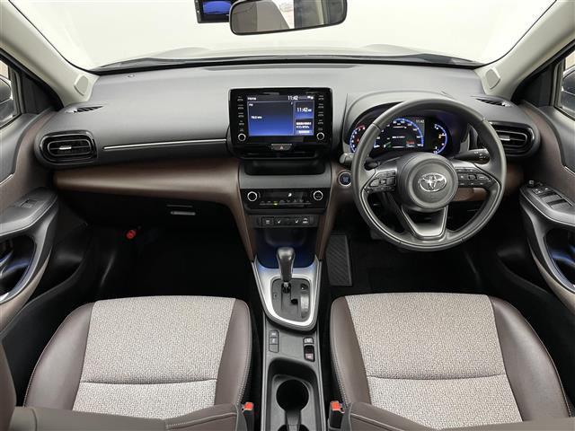 ヤリスクロス Ｚ　ディスプレイオーディオ　全方位カメラ　ビルトインＥＴＣ　シートヒーター　ＬＥＤヘッドライト　レーダークルーズコントロール　ドライブレコーダー　ブラインドスポットモニター　コーナーセンサー　パワーシート（12枚目）