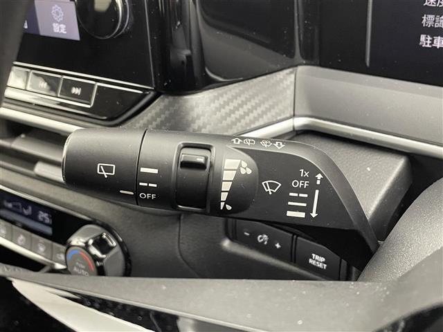 ノート Ｘ　純正９インチナビ　アラウンドビューモニター　デジタルインナーミラー　ＥＴＣ　ドライブレコーダー　ＬＥＤヘッドライト　エマージェンシーブレーキ　オートブレーキホールド　電動パーキング　ドアバイザー（27枚目）