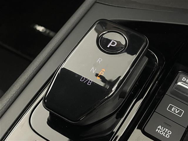 ノート Ｘ　純正９インチナビ　アラウンドビューモニター　デジタルインナーミラー　ＥＴＣ　ドライブレコーダー　ＬＥＤヘッドライト　エマージェンシーブレーキ　オートブレーキホールド　電動パーキング　ドアバイザー（35枚目）