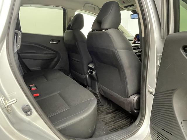 ノート Ｘ　純正９インチナビ　アラウンドビューモニター　デジタルインナーミラー　ＥＴＣ　ドライブレコーダー　ＬＥＤヘッドライト　エマージェンシーブレーキ　オートブレーキホールド　電動パーキング　ドアバイザー（53枚目）