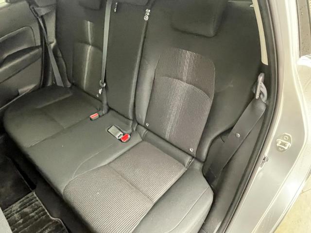 ノート Ｘ　純正９インチナビ　アラウンドビューモニター　デジタルインナーミラー　ＥＴＣ　ドライブレコーダー　ＬＥＤヘッドライト　エマージェンシーブレーキ　オートブレーキホールド　電動パーキング　ドアバイザー（55枚目）