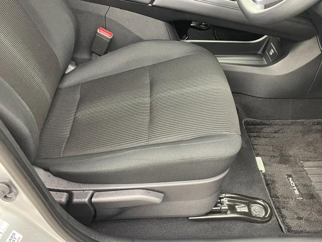 ノート Ｘ　純正９インチナビ　アラウンドビューモニター　デジタルインナーミラー　ＥＴＣ　ドライブレコーダー　ＬＥＤヘッドライト　エマージェンシーブレーキ　オートブレーキホールド　電動パーキング　ドアバイザー（56枚目）