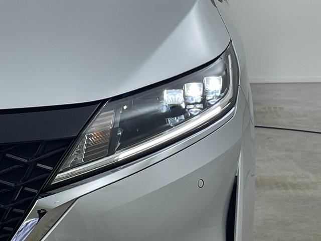 ノート Ｘ　純正９インチナビ　アラウンドビューモニター　デジタルインナーミラー　ＥＴＣ　ドライブレコーダー　ＬＥＤヘッドライト　エマージェンシーブレーキ　オートブレーキホールド　電動パーキング　ドアバイザー（65枚目）