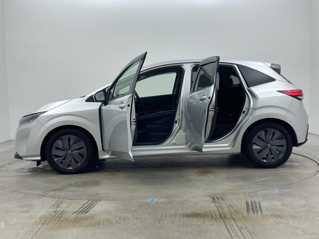 ノート Ｘ　純正９インチナビ　アラウンドビューモニター　デジタルインナーミラー　ＥＴＣ　ドライブレコーダー　ＬＥＤヘッドライト　エマージェンシーブレーキ　オートブレーキホールド　電動パーキング　ドアバイザー（70枚目）