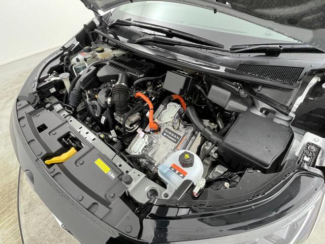 ノート Ｘ　純正９インチナビ　アラウンドビューモニター　デジタルインナーミラー　ＥＴＣ　ドライブレコーダー　ＬＥＤヘッドライト　エマージェンシーブレーキ　オートブレーキホールド　電動パーキング　ドアバイザー（75枚目）