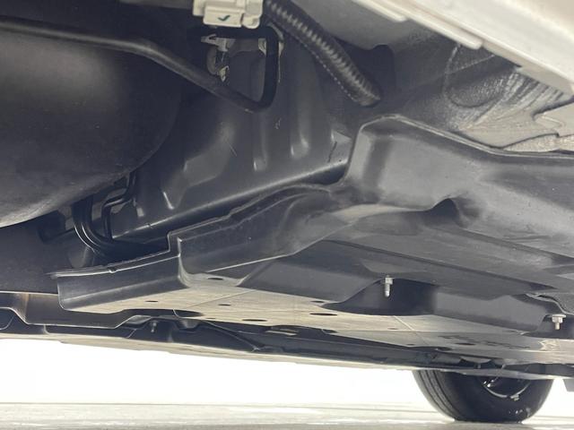 ノート Ｘ　純正９インチナビ　アラウンドビューモニター　デジタルインナーミラー　ＥＴＣ　ドライブレコーダー　ＬＥＤヘッドライト　エマージェンシーブレーキ　オートブレーキホールド　電動パーキング　ドアバイザー（79枚目）