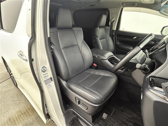 アルファード 2.5S Cパッケージ サンルーフ フリップダウンモニター デジタルインナーミラー 純正ナビ LEDヘッドライト レーダークルーズコントロール 衝突軽減ブレーキ 両側パワースライド パワーシート ステアリングヒーター ETC(8枚目)