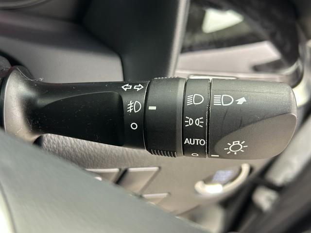 アルファード 2.5S Cパッケージ サンルーフ フリップダウンモニター デジタルインナーミラー 純正ナビ LEDヘッドライト レーダークルーズコントロール 衝突軽減ブレーキ 両側パワースライド パワーシート ステアリングヒーター ETC(32枚目)