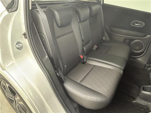 【後部座席】『後部座席周辺』の画像になります。写真の内容に関してご不明点、ご質問等がございましたらお気軽にガリバー店舗までお問い合わせください。