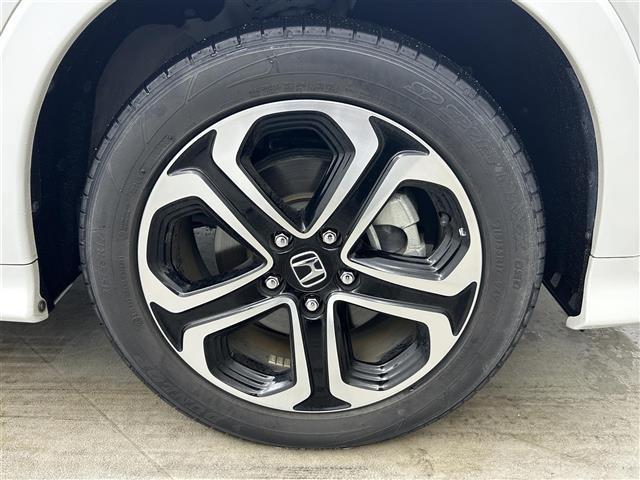 【タイヤ・ホイール】『タイヤ／ホイール周辺』の画像になります。写真の内容に関してご不明点、ご質問等がございましたらお気軽にガリバー店舗までお問い合わせください。