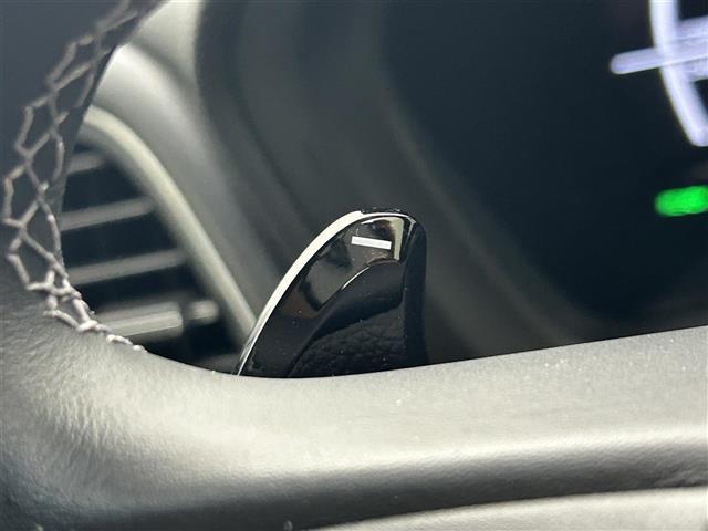 【運転席操作部】『運転席周辺の装備』の画像になります。快適なドライブを楽しむための機能が装備されています！運転席から触れるので使いやすいです！