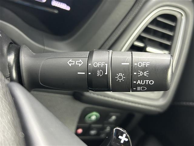 【オートライトシステム】　車外の環境に合わせてライトを点灯します☆トンネル入り口では瞬時に点灯するなど、点灯、消灯を車外の明るさに応じて行います！！！