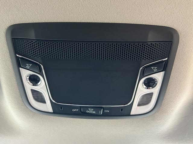 【天井】『天井』の画像になります。写真の内容に関してご不明点、ご質問等がございましたらお気軽にガリバー店舗までお問い合わせください。