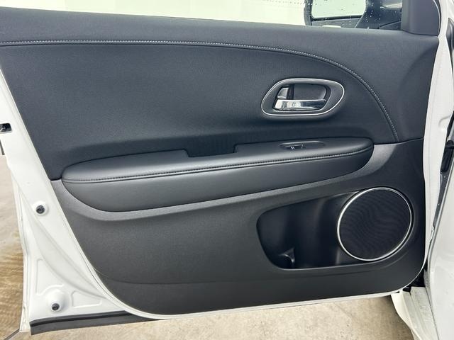 【運転席】『運転席周辺』の画像になります。写真の内容に関してご不明点、ご質問等がございましたらお気軽にガリバー店舗までお問い合わせください。