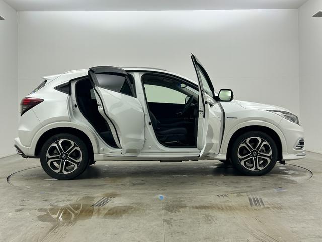 【右】『外装：右側』の画像になります。写真の内容に関してご不明点、ご質問等がございましたらお気軽にガリバー店舗までお問い合わせください。