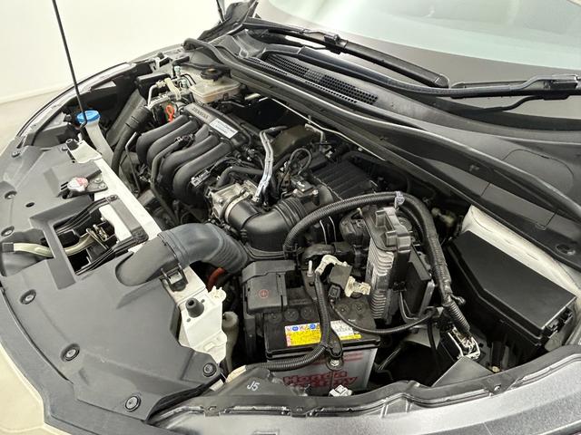 【エンジンルーム】『エンジンルーム周辺』の画像になります。写真の内容に関してご不明点、ご質問等がございましたらお気軽にガリバー店舗までお問い合わせください。