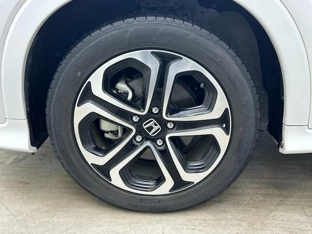 【タイヤ・ホイール】『タイヤ／ホイール周辺』の画像になります。写真の内容に関してご不明点、ご質問等がございましたらお気軽にガリバー店舗までお問い合わせください。