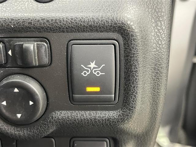 ノート Ｘ　ＤＩＧ－Ｓ　Ｖセレクション＋セーフティＩＩ　純正ナビ　全方位カメラ　ＬＥＤヘッドライト　ＥＴＣ　衝突軽減ブレーキシステム　社外１４インチアルミ　コーナーセンサー　スマートキー　プッシュスタート　ＵＳＢ接続　フルセグＴＶ　Ｂｌｕｅｔｏｏｔｈ（3枚目）