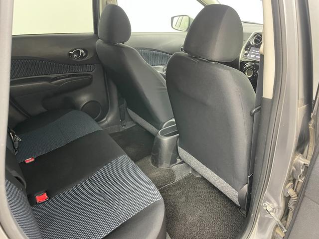 ノート Ｘ　ＤＩＧ－Ｓ　Ｖセレクション＋セーフティＩＩ　純正ナビ　全方位カメラ　ＬＥＤヘッドライト　ＥＴＣ　衝突軽減ブレーキシステム　社外１４インチアルミ　コーナーセンサー　スマートキー　プッシュスタート　ＵＳＢ接続　フルセグＴＶ　Ｂｌｕｅｔｏｏｔｈ（53枚目）