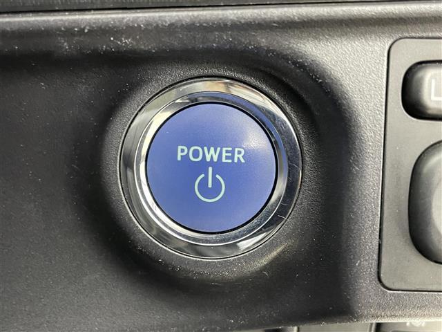 アクア S スタイルブラック 純正ナビ バックカメラ ビルトインETC LEDヘッドライト フォグライト 純正フロアマット 社外アルミホイール スマートキー プッシュスタート アイドリングストップ 横滑り防止機能 オートエアコン(7枚目)