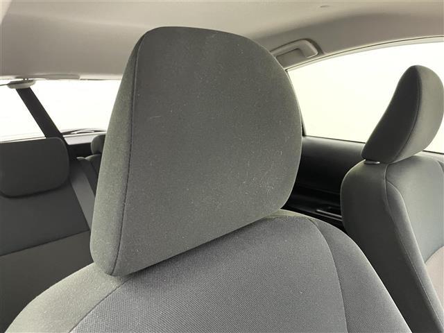 アクア S スタイルブラック 純正ナビ バックカメラ ビルトインETC LEDヘッドライト フォグライト 純正フロアマット 社外アルミホイール スマートキー プッシュスタート アイドリングストップ 横滑り防止機能 オートエアコン(10枚目)